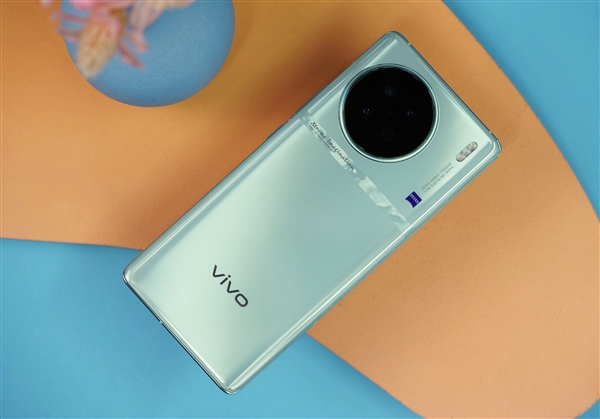 鲁大师6月新机性能/流畅榜出炉：vivo X90S一枝独秀