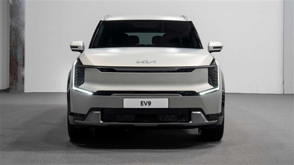 800V电气架构打造 全新起亚EV9发布:二三排可面对面乘坐
